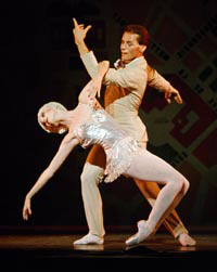Dancers Louise Nadeau & Brian Staihr in Am American in Paris in spring 1987. Photographer Don Middleton.
