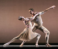 Dancers Rachel Coats and Matthew Donnell in Caprice in fall 2006. Photographer Steve Wilson.