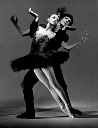 Dancers Alicia Good and Goddard Finley in Firebird in 1989.