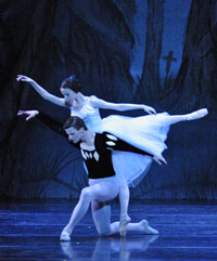 Dancers Stephanie Greenwald and Logan Pachciarz in Giselle in winter 2003. Photographer Steve Wilson.