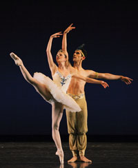 Dancers Breanne Starke and Michael Eaton. Photographer Steve Wilson.
