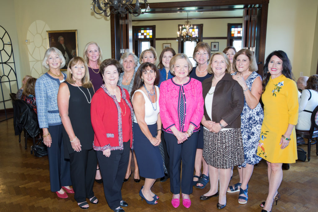 Front row: Sue Ann Fagerberg, Juliette Singer, Guild President Susan Meehan-Mizer, Linda Peakes, Second Row: Barbara Eiszner, Gail Van Way, Gigi Rose, Jo Anne Dondlinger, Edie Downing, Mary Beth Hershey, Back Row: Vicki Baxter, Becky Quinn, Peggy Beal, Cydni James. Photography by Larry F. Levenson.