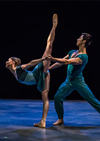 Dancers: Molly Wagner, Liang Fu Photography: Brett Pruitt & East Market Studios
